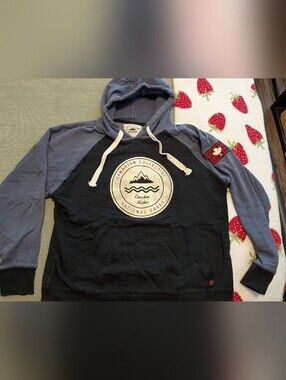 Canadian Collective National Parks Hoodie size Large CANADA